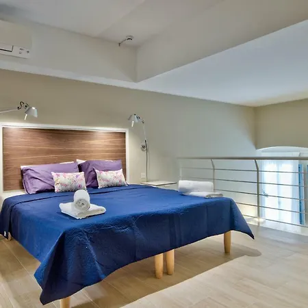 Spinola Park - The One Bedroom Loft דירה