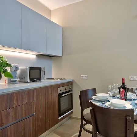Spinola Park - The One Bedroom Loft *
