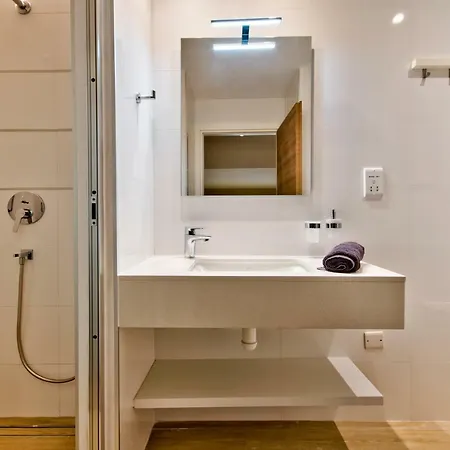 Apartment Spinola Park - The One Bedroom Loft Saint Julian's